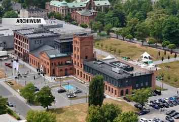 CO DALEJ ZE STREFAMI?