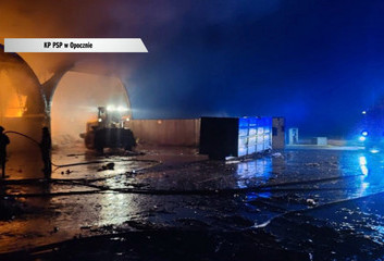 POŻAR W PSZOKU W OPOCZNIE