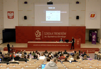 KONFERENCJA TRENER&Oacute;W