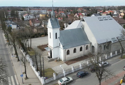 Kościół parafialny pw. św. Jana Chrzciciela przy ulicy Artylerzystów na Złotnie