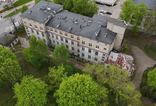 Dawny szpital rodziny Poznańskich przy ulicy Drewnowskiej, później szpital ortopedyczny im. Radlińskiego