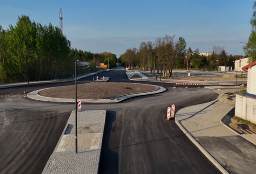 Modernizacja ulicy Szczecińskiej. Asfaltowanie odcinka Rojna - wjazd na S14.