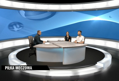 Joanna Lelonkiewicz i trener Maciej Biernat z PGE Budowlanych oraz Lech Leszczyński, prezes ŁOZLA i organizator Orlen Cup, są