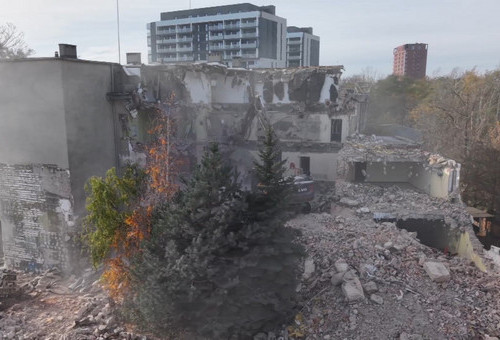 Wyburzanie starego budynku Filmoteki Narodowej