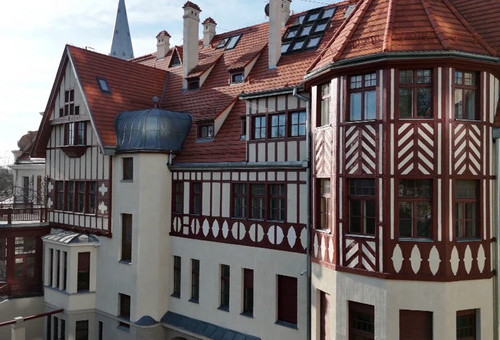 Alpejski pałac w sercu Łodzi czyli siedziba rodu Steinertów